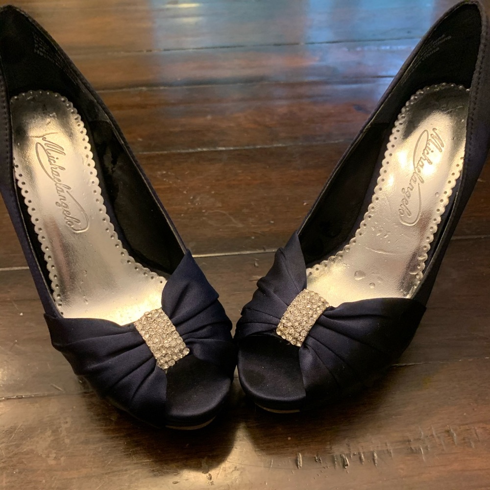 Blue peekaboo toe pumps.